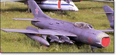 Реактивный истребитель МиГ-19
