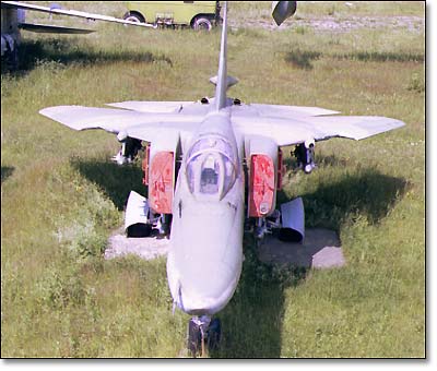 Реактивный истребитель МиГ-27