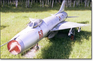 Истребитель-перехватчик Су-9